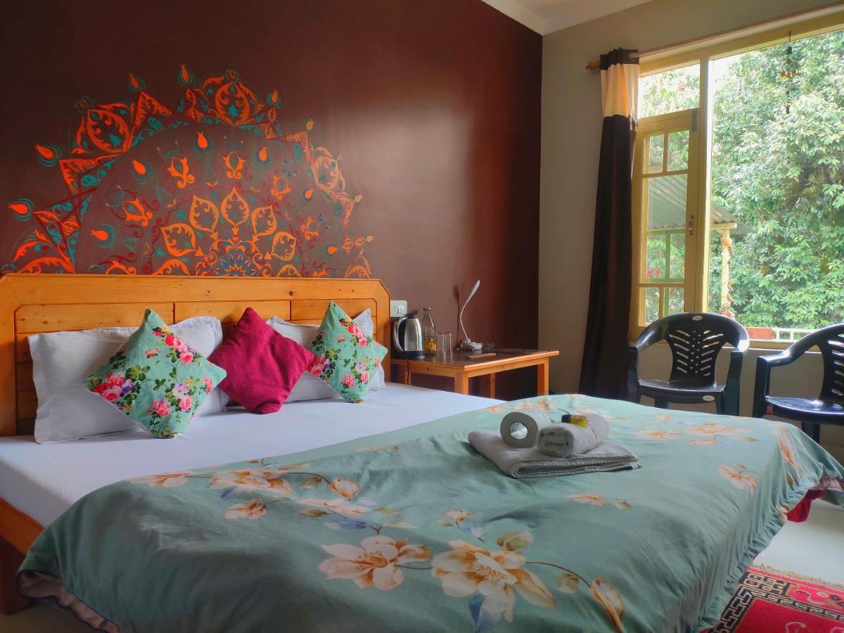 The Unmad, Dharamkot Otel Dharamshala Dış mekan fotoğraf