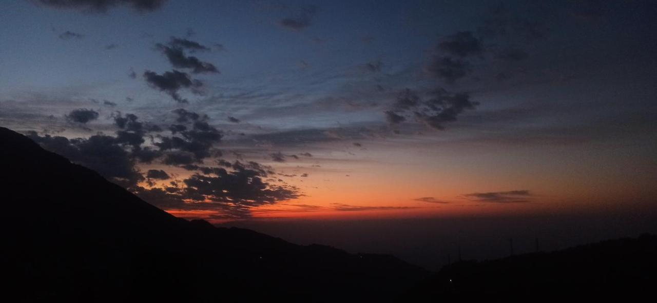 The Unmad, Dharamkot Otel Dharamshala Dış mekan fotoğraf